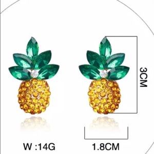 Jewelry - NWT Pineapple Stud Earrings 🍍✨ Jewelry - NWT Pineapple Stud Earrings 🍍✨